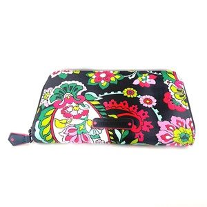 Vera Bradley vinyl zipped women’s wallet